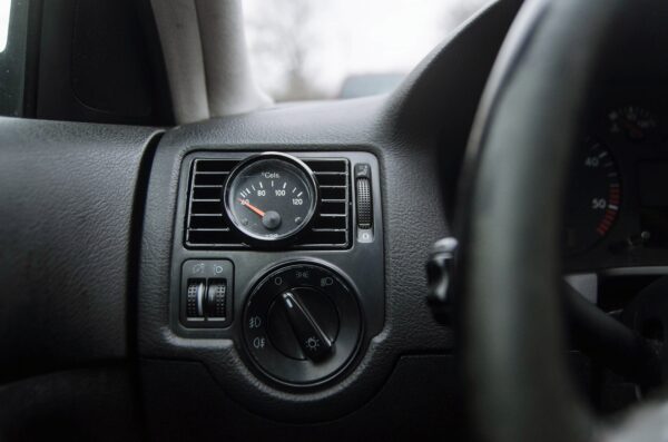 VW Golf MK4 52mm gauge pod LHD